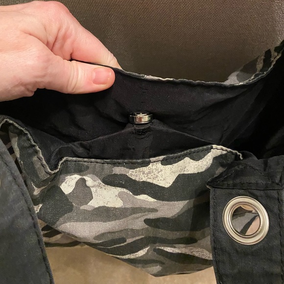 Black/gray camo print hobo style bag. Canvas material, snap closure. GUC - Picture 3 of 7